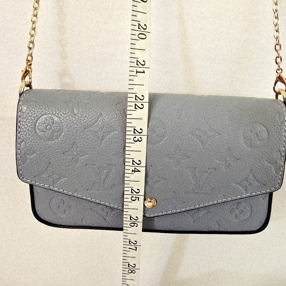 Louis Vuitton Gray Crossbody Bag - Picture 4 of 16